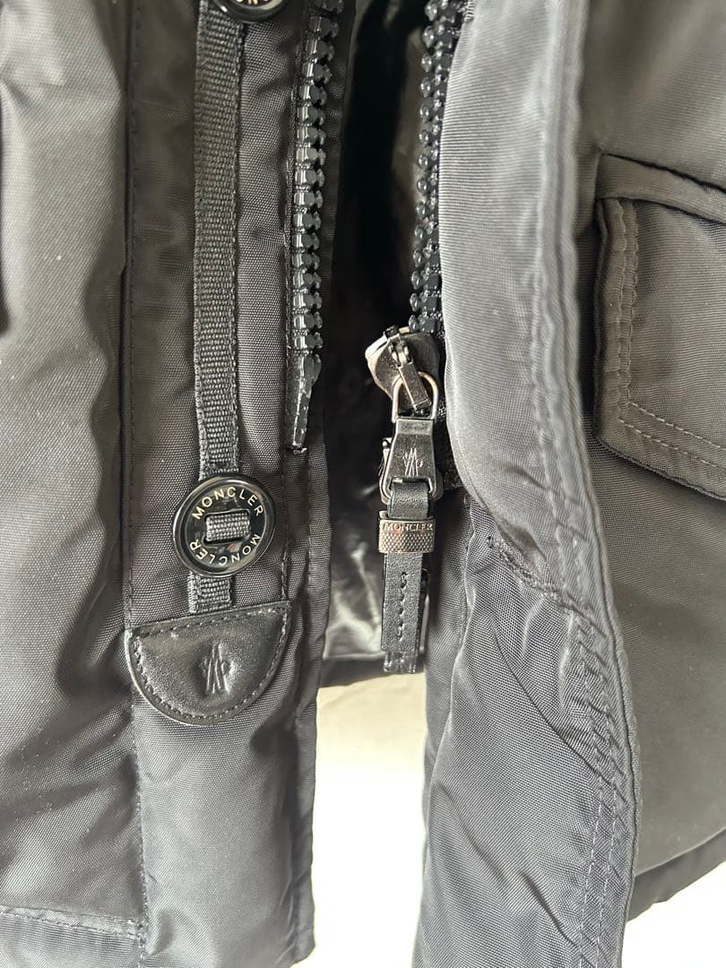 M*…様 レア!! MONCLER モンクレール TRIOMPHEM65 ダウン