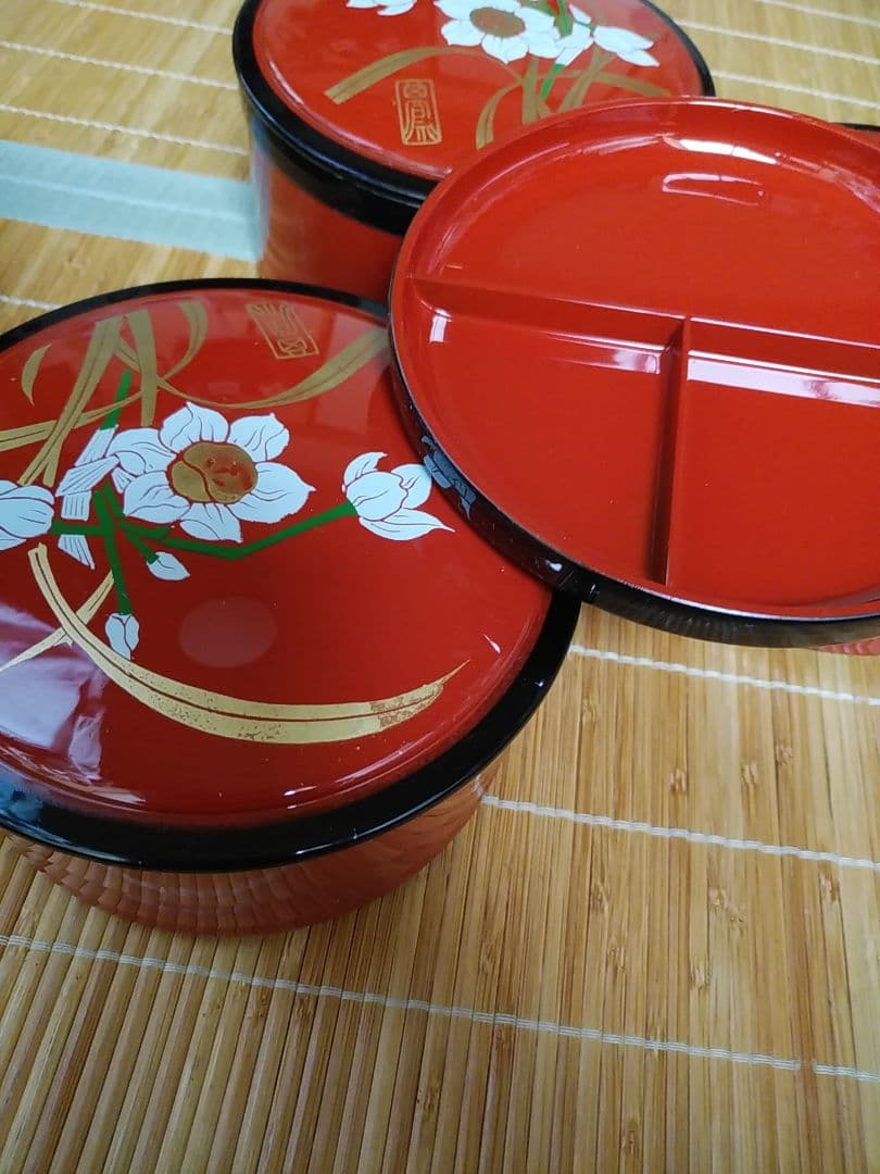 ちらしセット皿付花水仙　キッチン　台所　食器