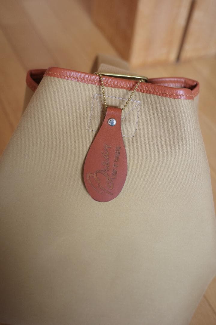 BRADY TAW SMALL 　ワンショルダーバッグ