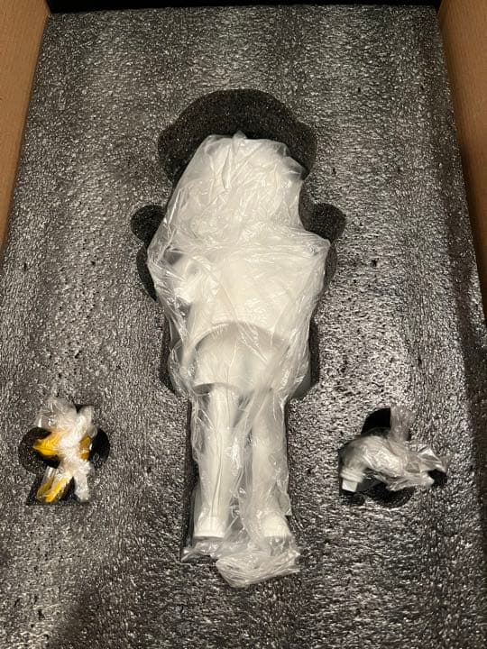 バンクシー　フィギュア　Banksy