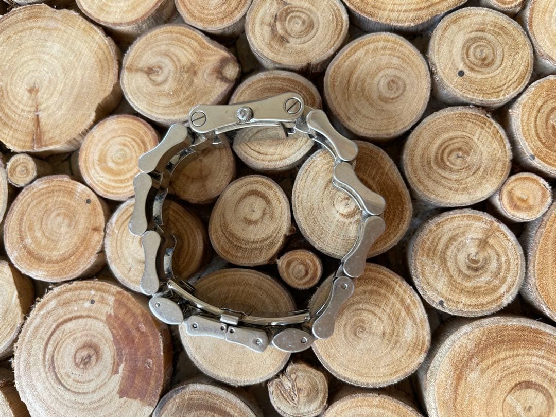 【美品】GUCCI YA126505 シルバー 時計　電池交換済