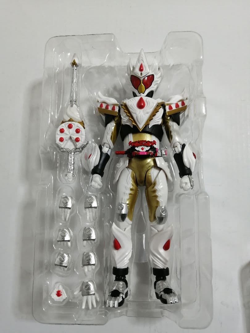 S.H.Figuarts 仮面ライダーガヴ　ポッピングミ　ケーキング