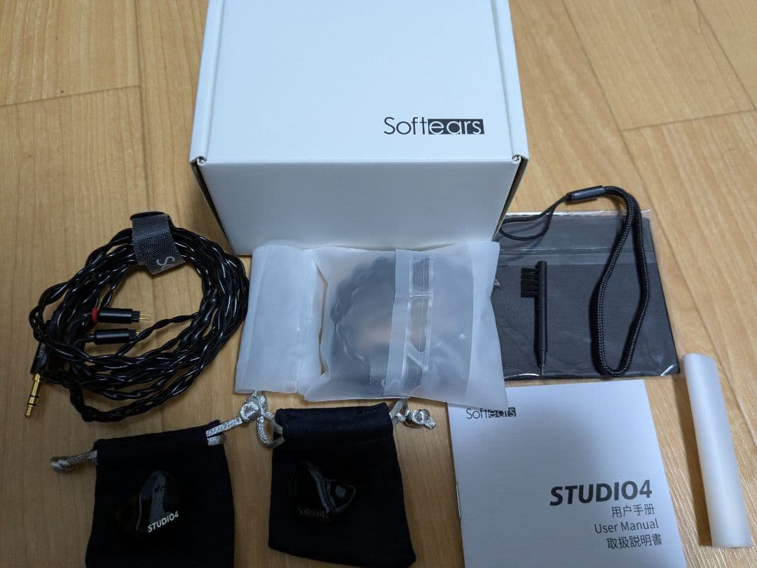 イヤホン Softears Studio4