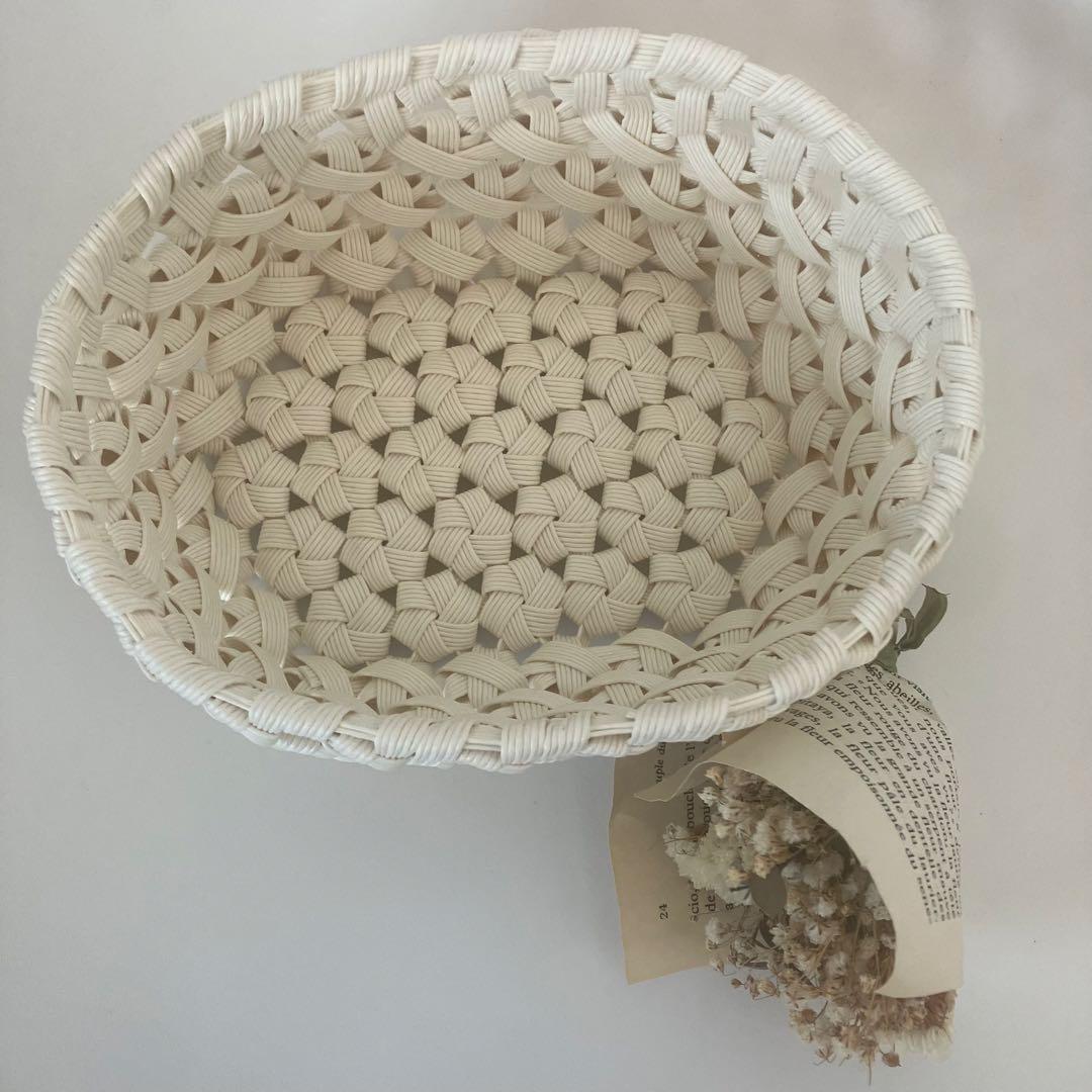 シンプル＊オーバルバスケット＊花結び　白　クラフトバンド