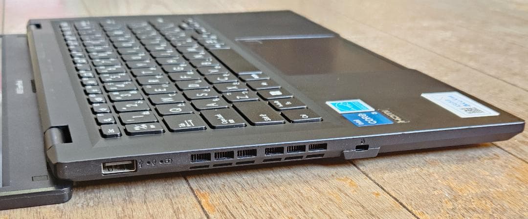 第13世代 Core i5 1335U SSD 512GB 14インチ フルHD