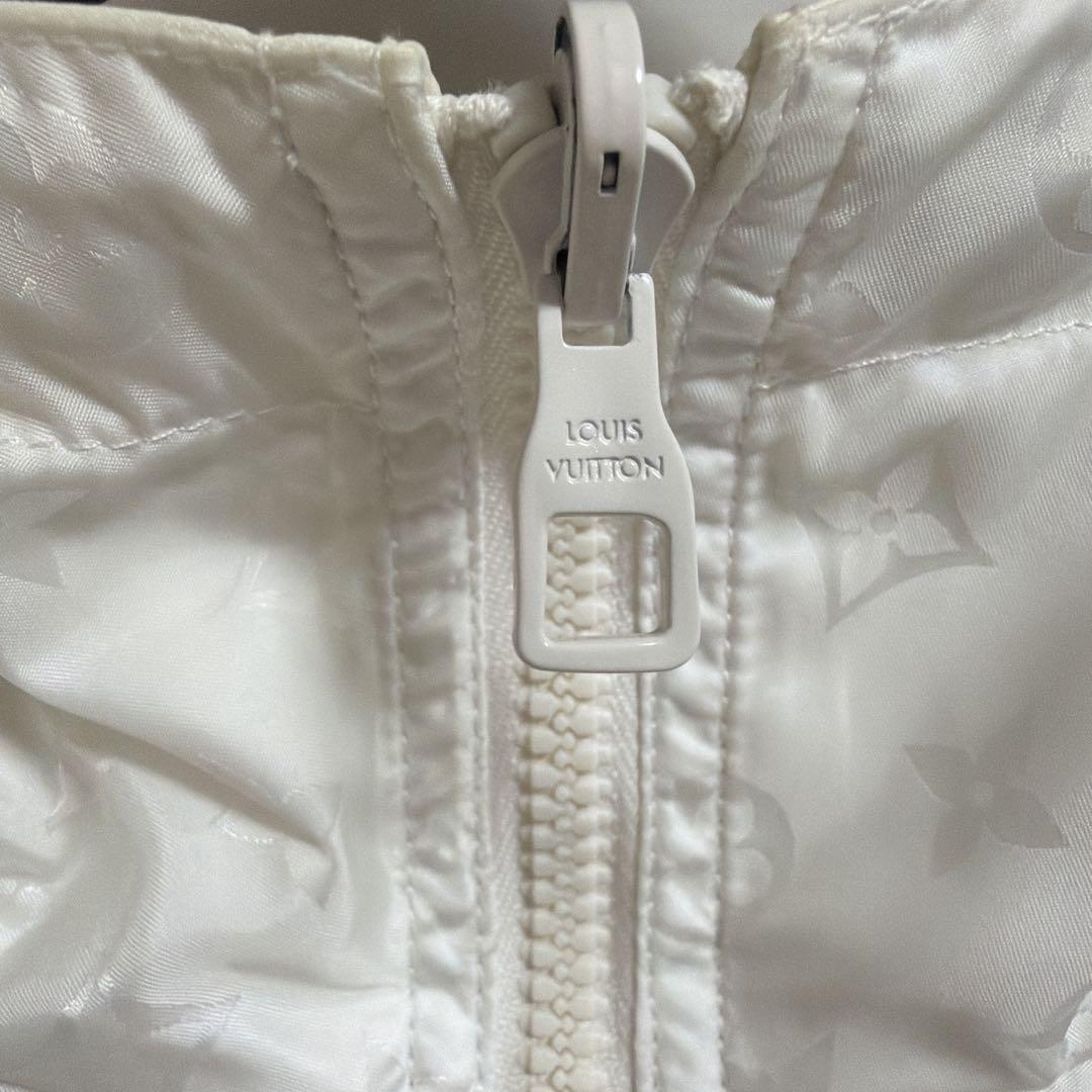 Louis Vuitton リバーシブル　ホワイト ナイロンジャケット　44