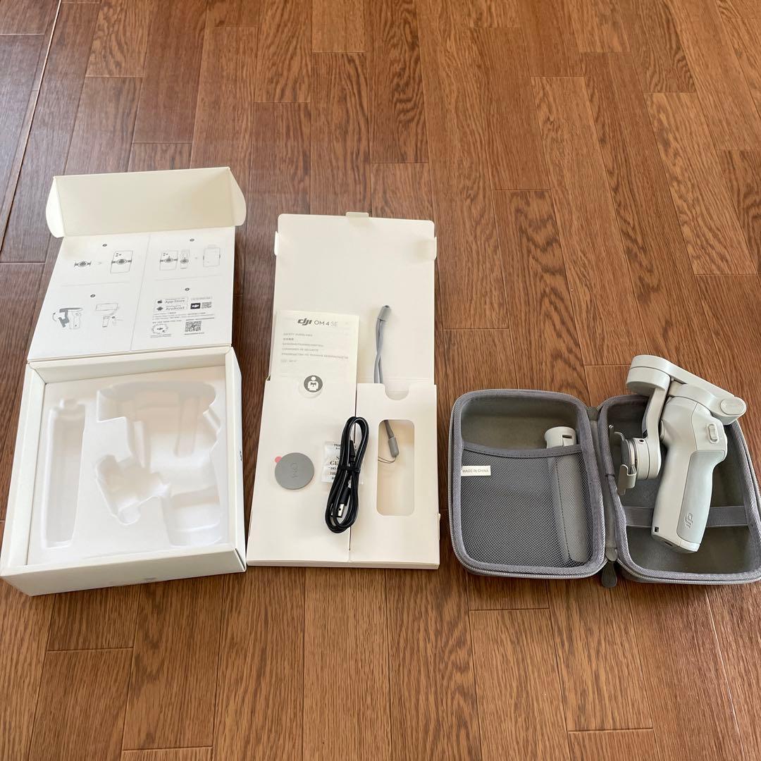 DJI OM 4 SE ハンドヘルドスマートフォンジンバル