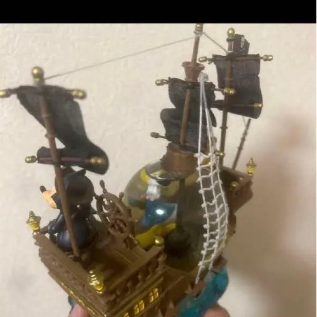 激レア　スノードーム　ディズニー　海賊船　スノーグローブ　フィギュア　ミッキー