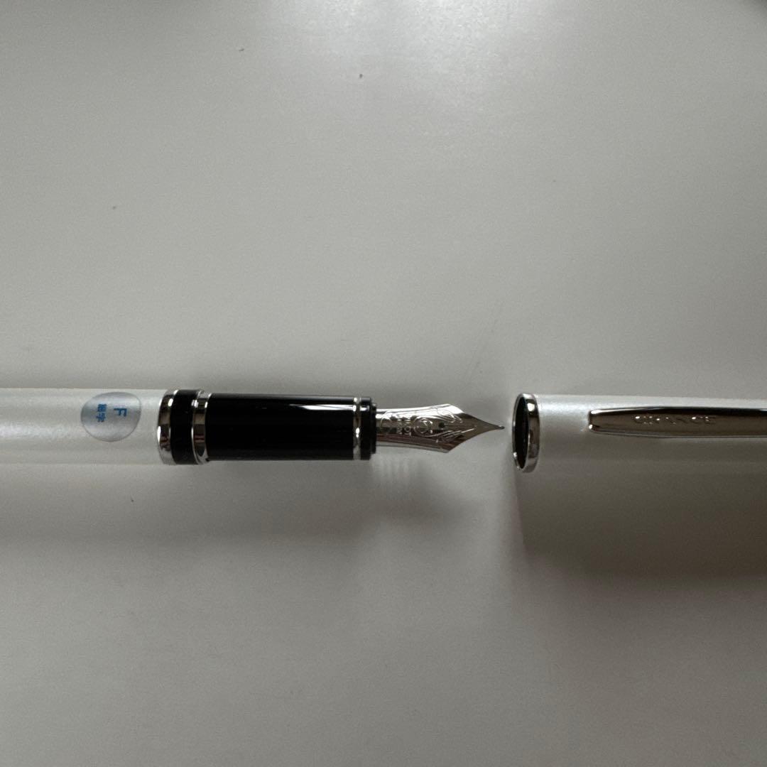 パイロット　限定万年筆　Ｆニブ　細字　グランセ　すずらん