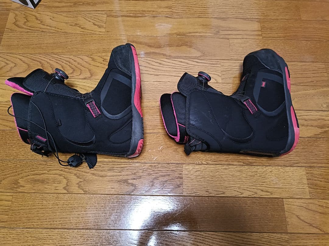 スノーボード（ビンディング付き）、ブーツ