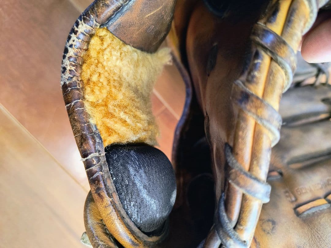 ミズノプロ　硬式　内野手グローブ　最高品質　嬉しい型良好！　硬式球おまけ