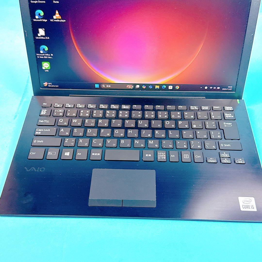 2021年製⭐️第10世代i5⭐️ノートパソコン SSD windows11薄型