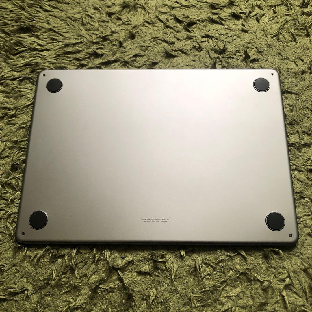 ジャンクApple MacBook 13.6 インチM2 256GB