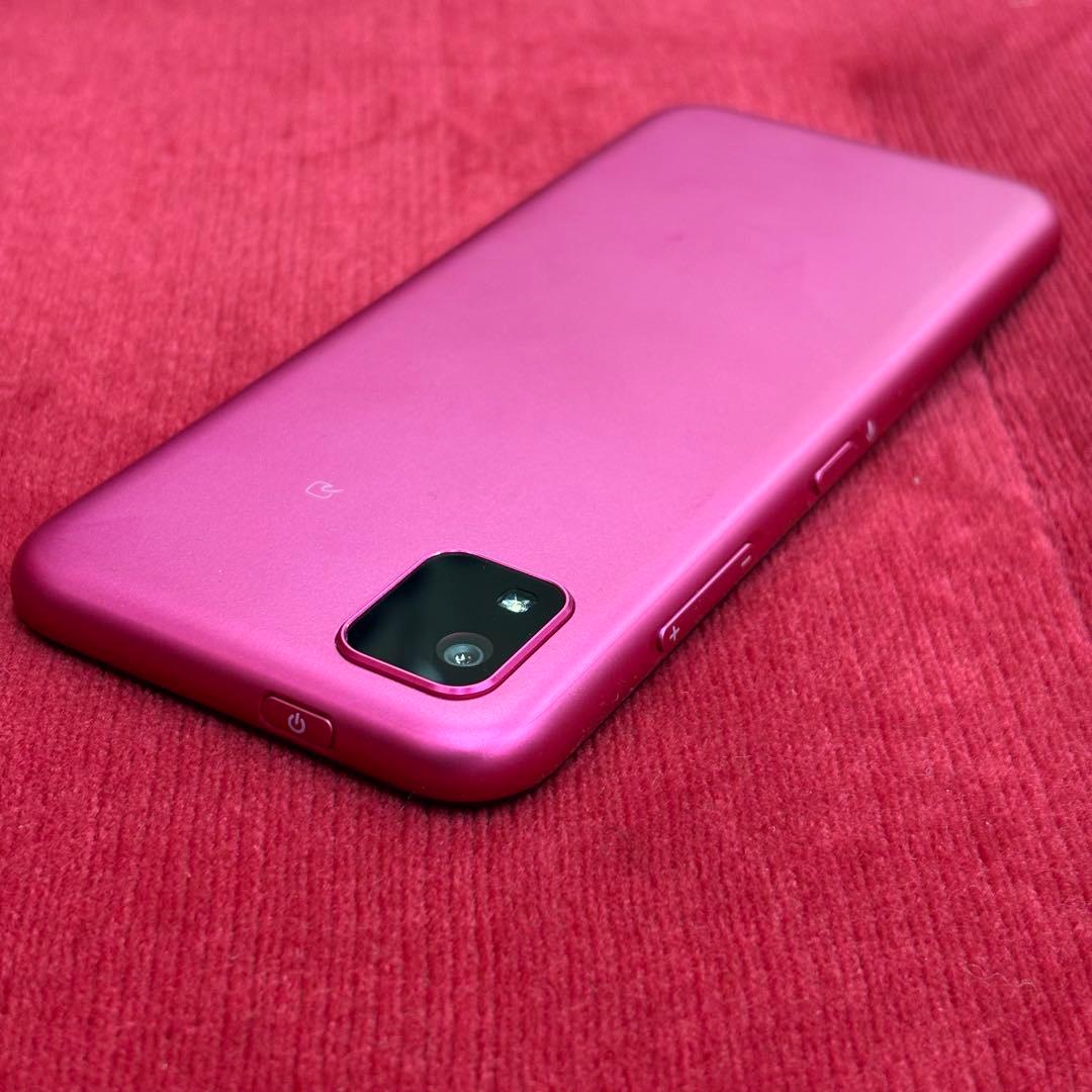 極美品 かんたんスマホ3 マゼンタ A205KC
