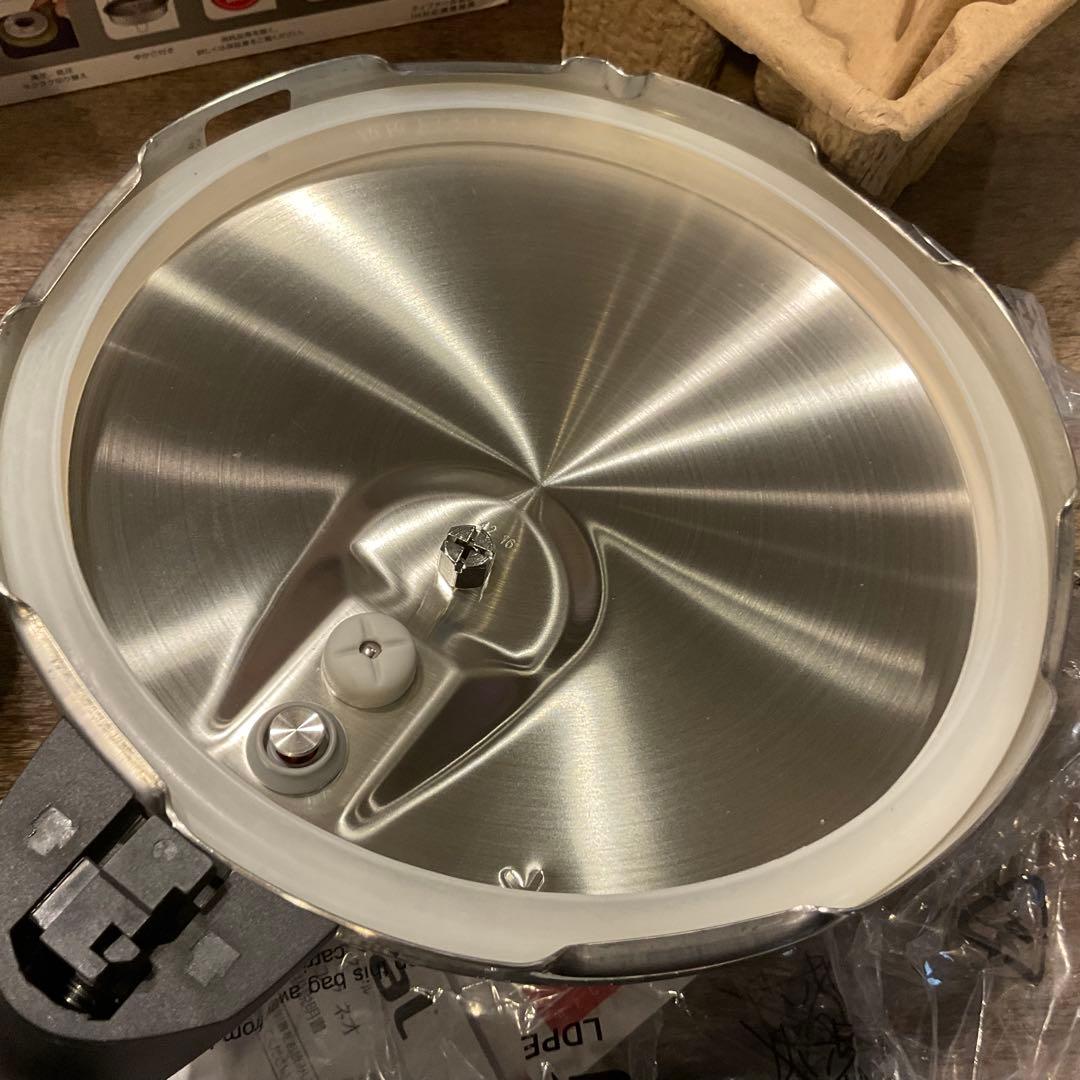 【新品未使用品】ティファール セキュアネオ Secure neo 圧力鍋 6L