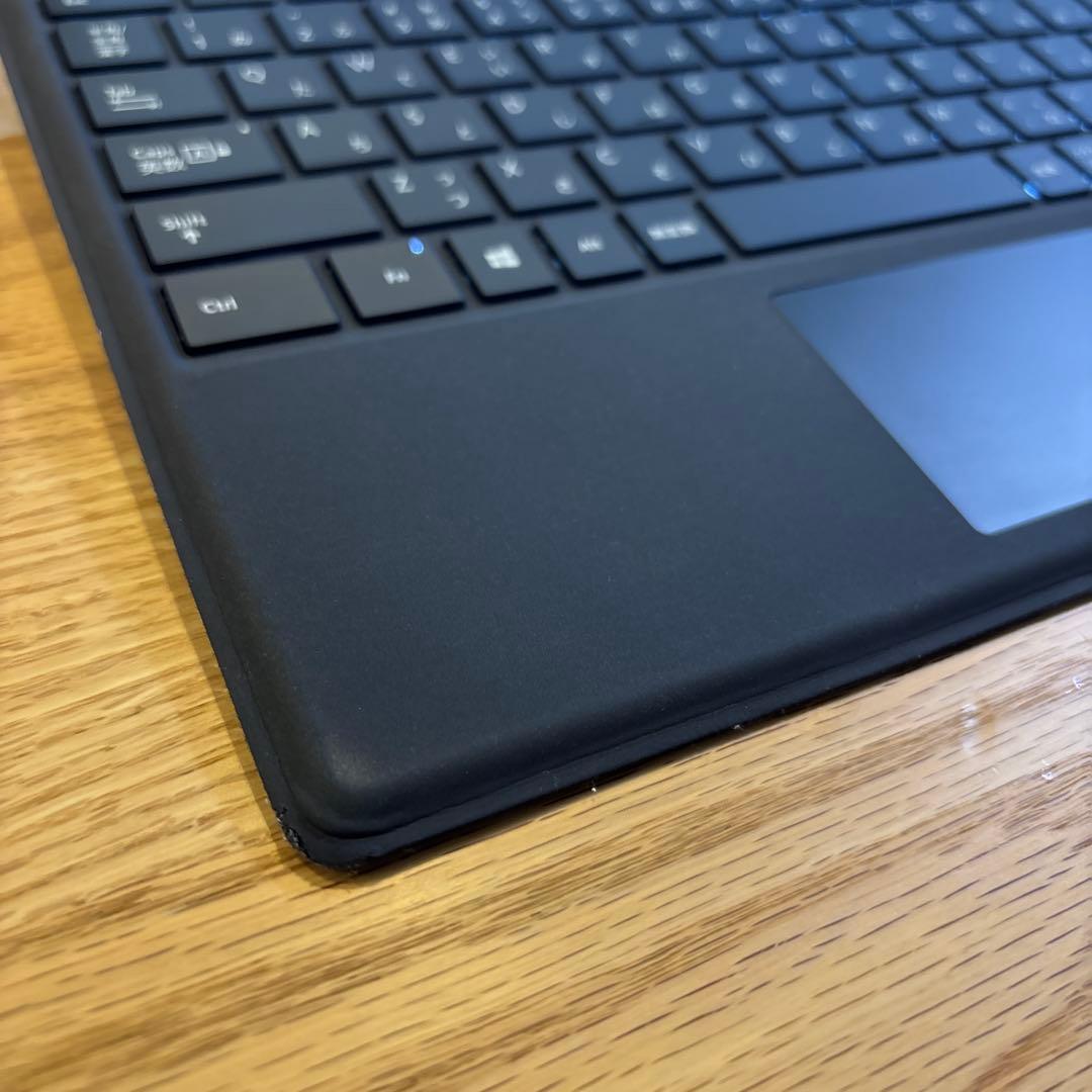 【週末値下げ】Microsoft Surface Pro 7 256GB 8GB
