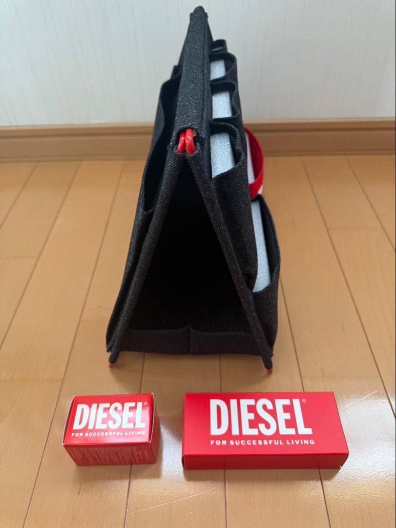 【新品】DIESEL 収納ラック　マスキングテープ　キーホルダー　3点セット