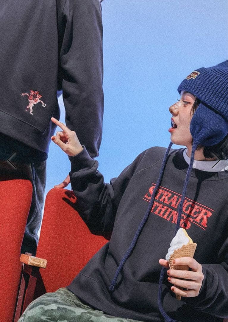 ストレンジャーシングス ニコアンド スウェットLサイズ