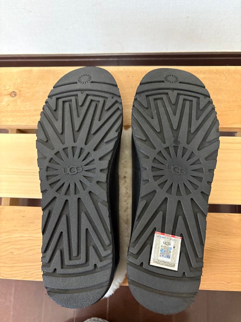 靴 UGG Zora Leather Ballet Flat 25.5