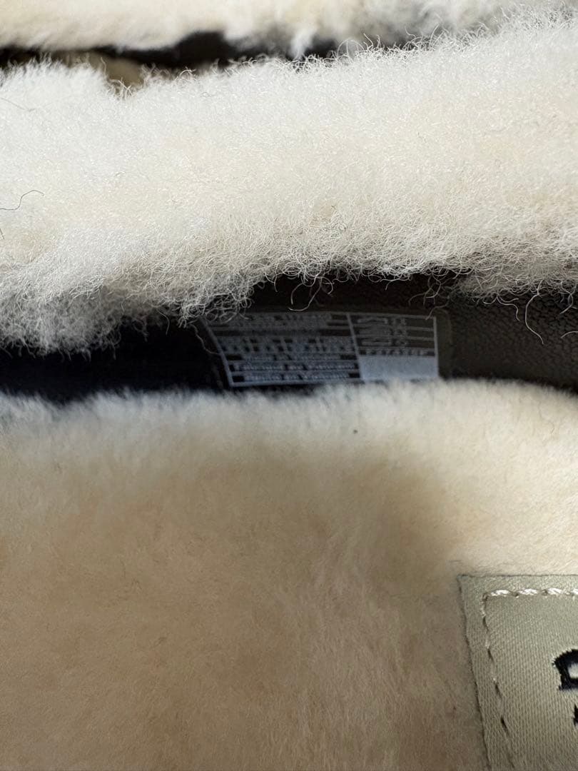 靴 UGG Zora Leather Ballet Flat 25.5