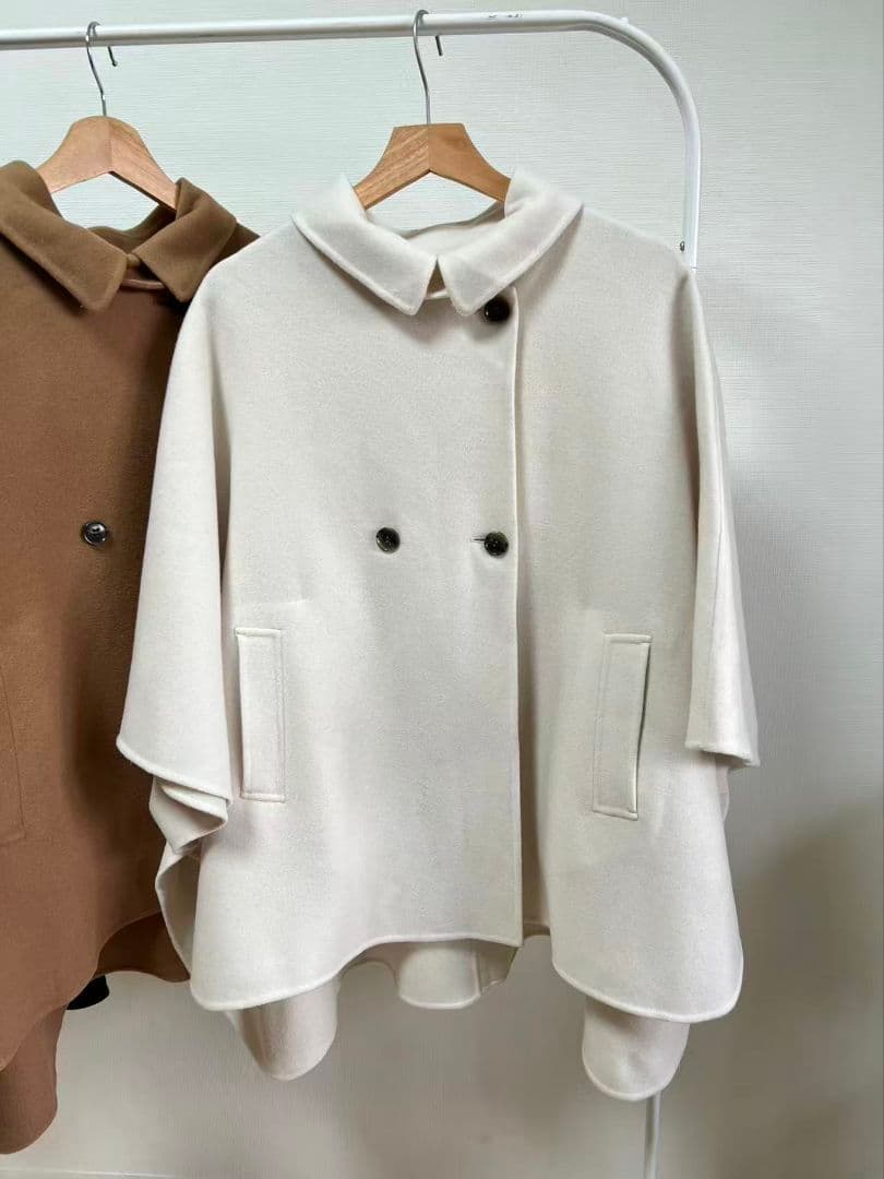 23区 見上愛さん着用 ウールライトリバー ポンチョシルエット コート