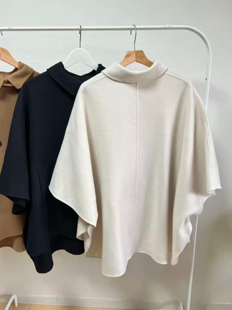 23区 見上愛さん着用 ウールライトリバー ポンチョシルエット コート