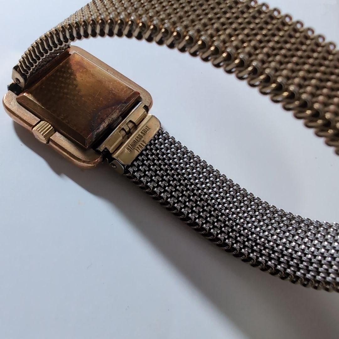 ゴールドメッシュバンド スクエア時計