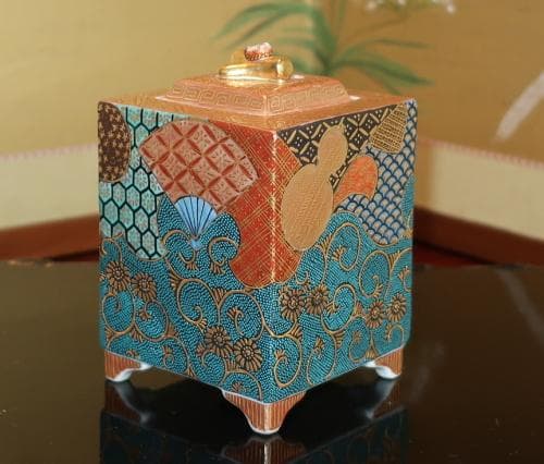 茶道具　香炉　置物　九谷焼　青粒小紋　錦泉作