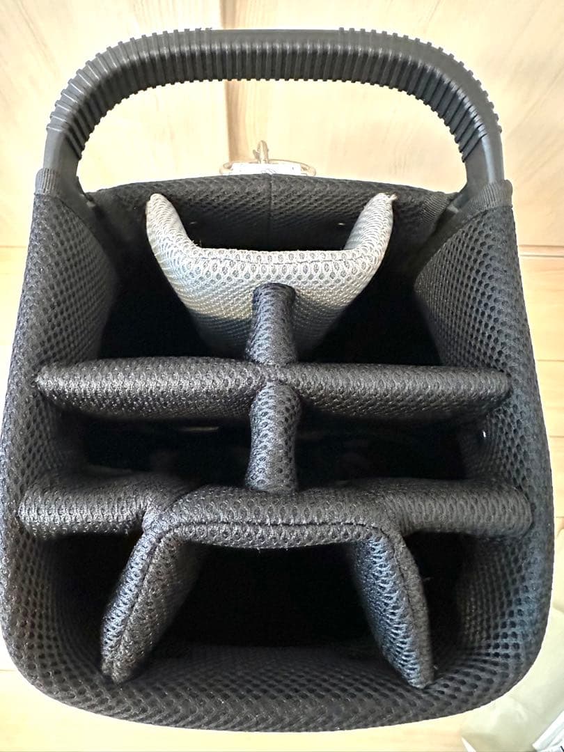 新品／未使用品｜PINGピン｜ゴルフキャディバッグ 9型ホワイト／ブラック