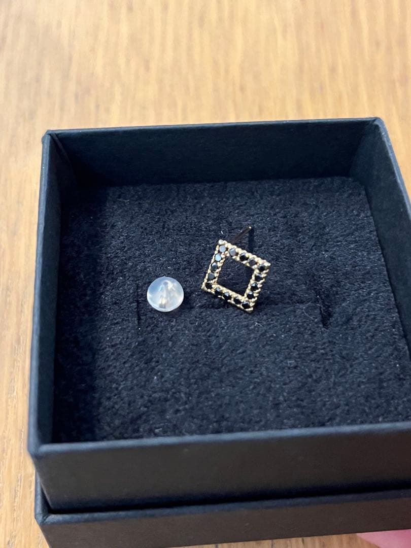 専用　ビジュードエム Bijou de M 片耳ピアス