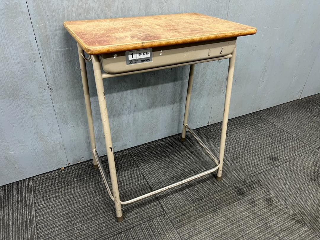 538◆格安配送地域あり◆コクヨ製◆学童机・椅子4組(旧JIS1号)学校学習塾