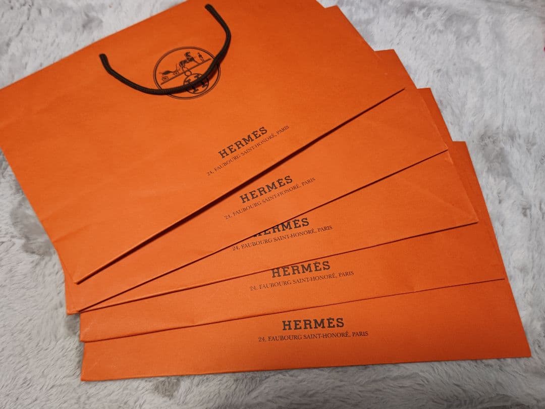 値下げしました エルメス紙袋　　数十枚をまとめ売り　枚数　追加しました