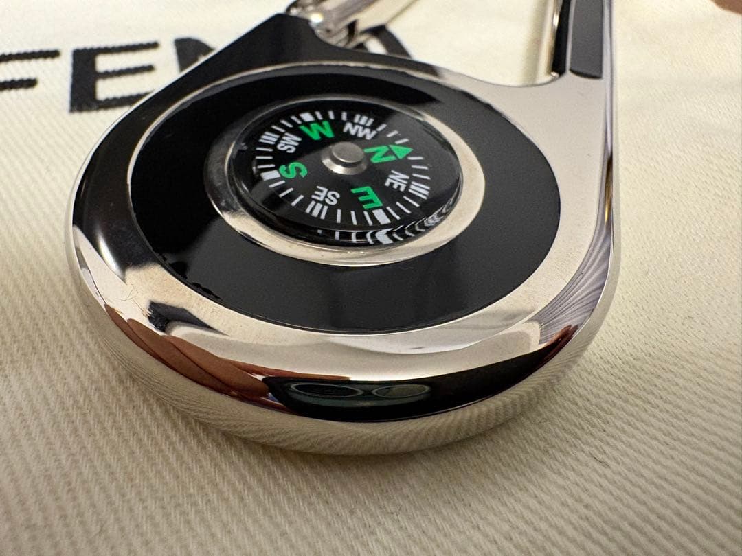 値下げ☆FENDI フェンディ コンパス付きカラビナ キーホルダー