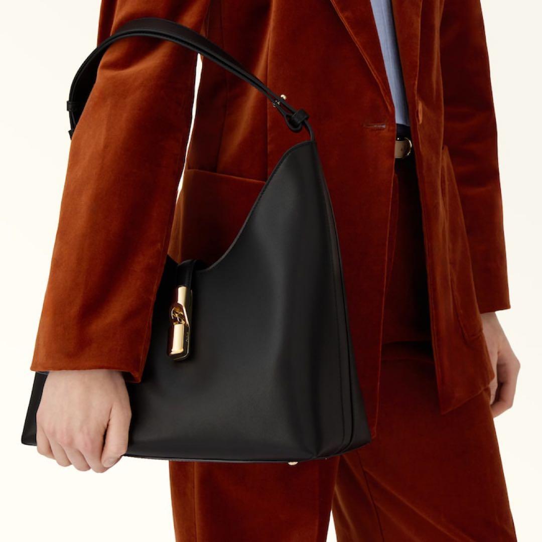 FURLA GOCCIA ショルダーバッグ M