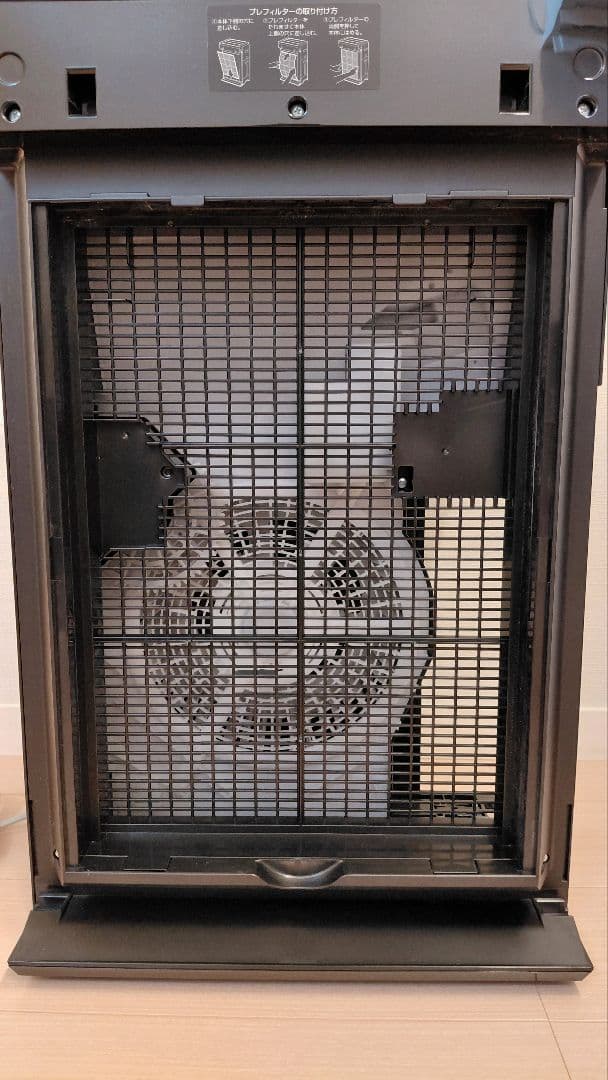 【美品】Panasonic F-VXW70 空気清浄機　加湿器付　2025年製