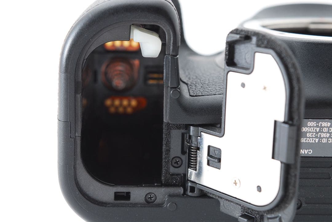 デジタル一眼レフカメラCanon EOS 80D標準&望遠ダブルレンズセット