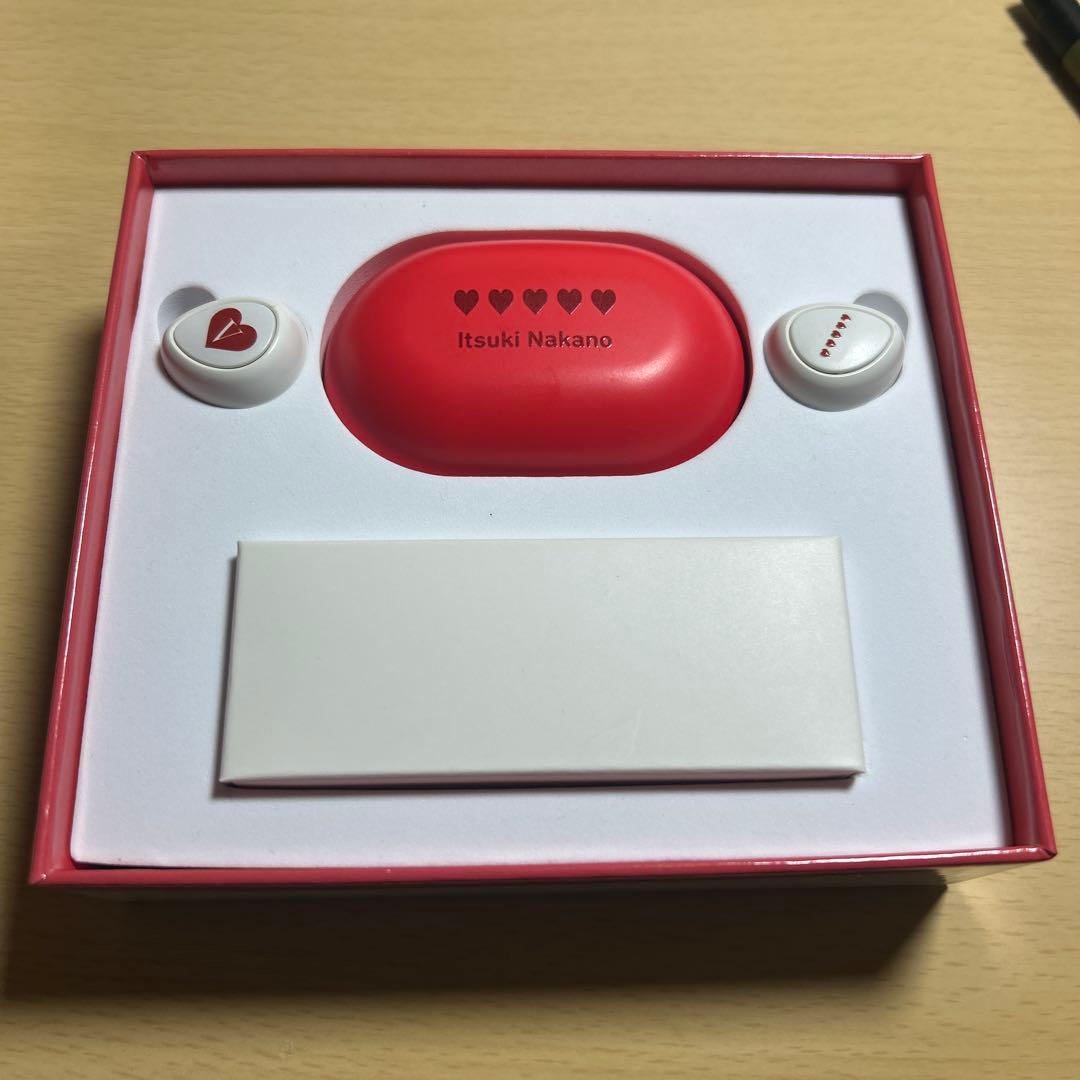 中野五月 ワイヤレスイヤホン