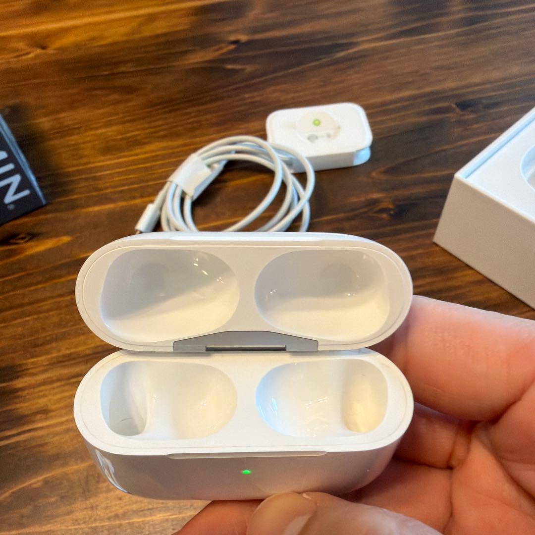 AirPods Pro 本体 第二世代　充電ケース付き