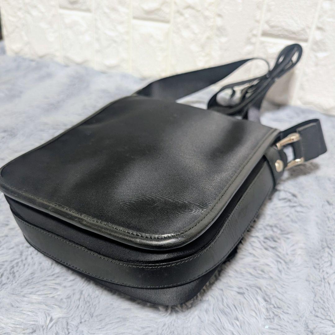 【美品】BURBERRY ショルダーバッグ ナイロン レザー 金具 ノバチェック