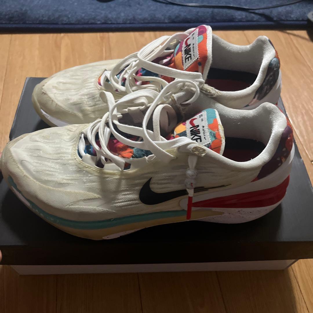 Nike バスケットボールシューズ ホワイト/マルチカラー