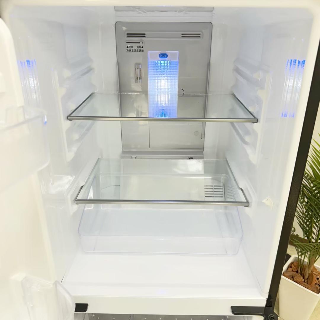 SHARP 冷蔵庫 小型 一人暮らし 2ドア 137L 2019年 3ヵ月保証