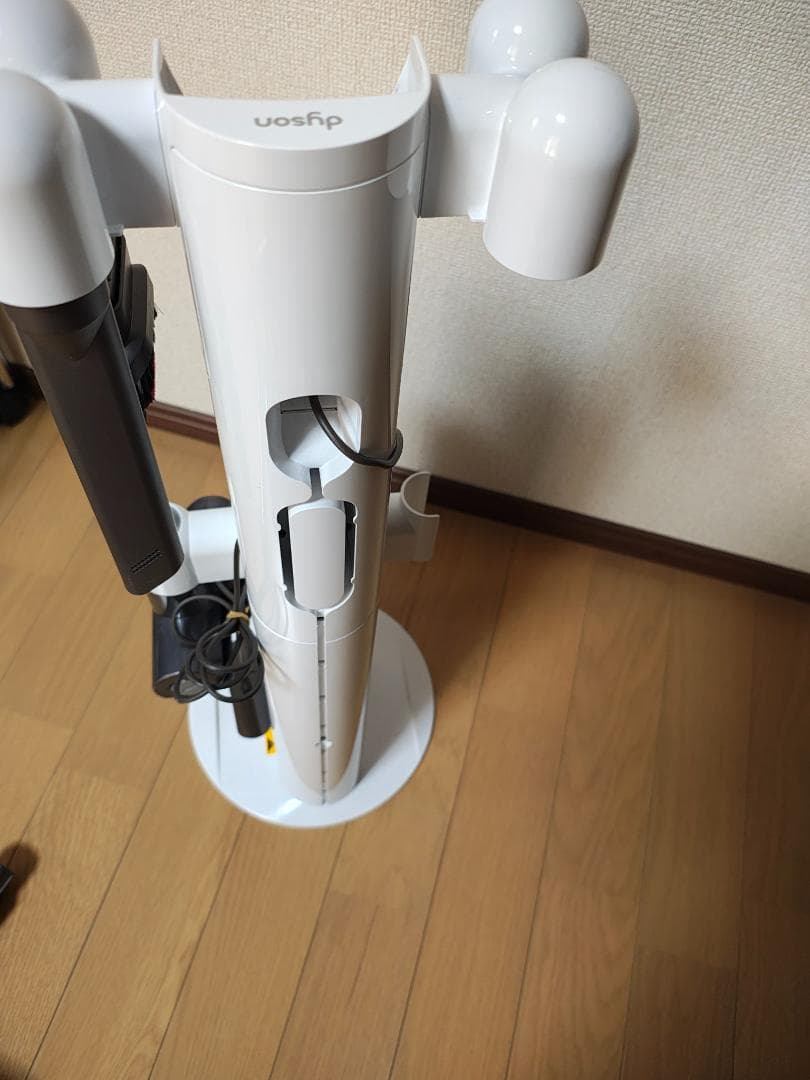 ダイソン★掃除機★V10★ＳV12★純正バッテリー新品と同等★スタンド付き