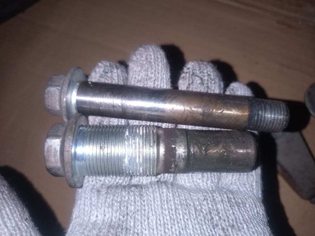 CBX400F 550F純正当時物、チェーンアジャスター、ピポットボルト