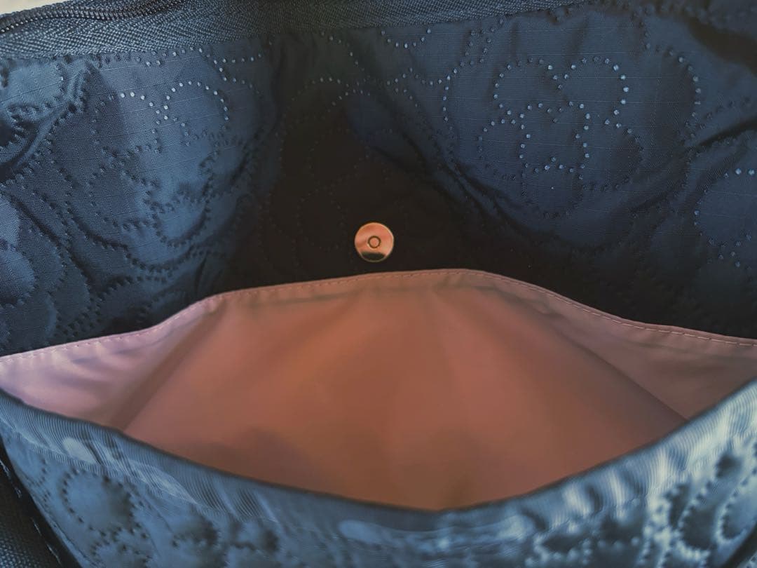 未使用 【LeSportsac 】ラージホーボ　ショルダー　パフィーブロッサムズ