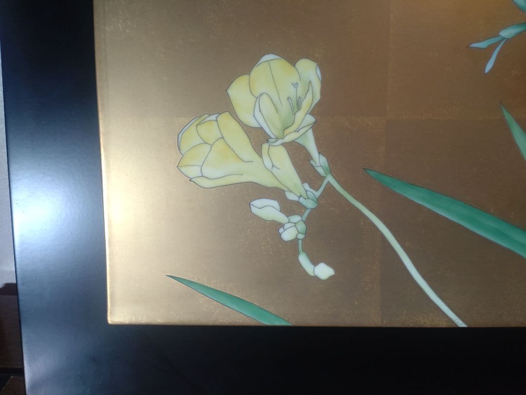 ノリタケハンドペイント　フリージア