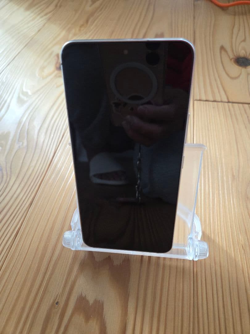 Samsung Galaxy S22 本体 ホワイト simフリー au版 美品