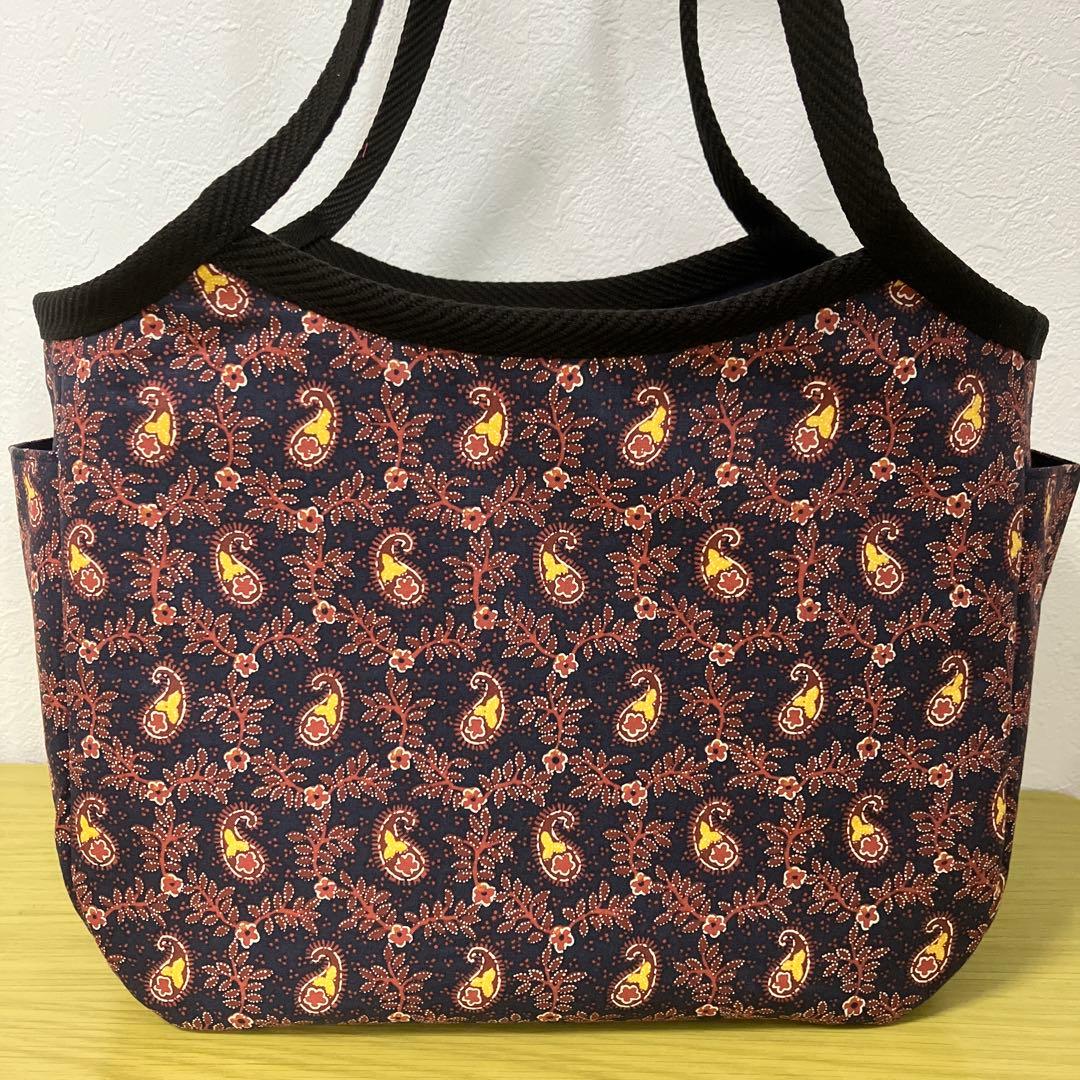 ソレイアード　ハンドメイド　グラニーバッグ　外ポケット付　縦25横32底マチ13