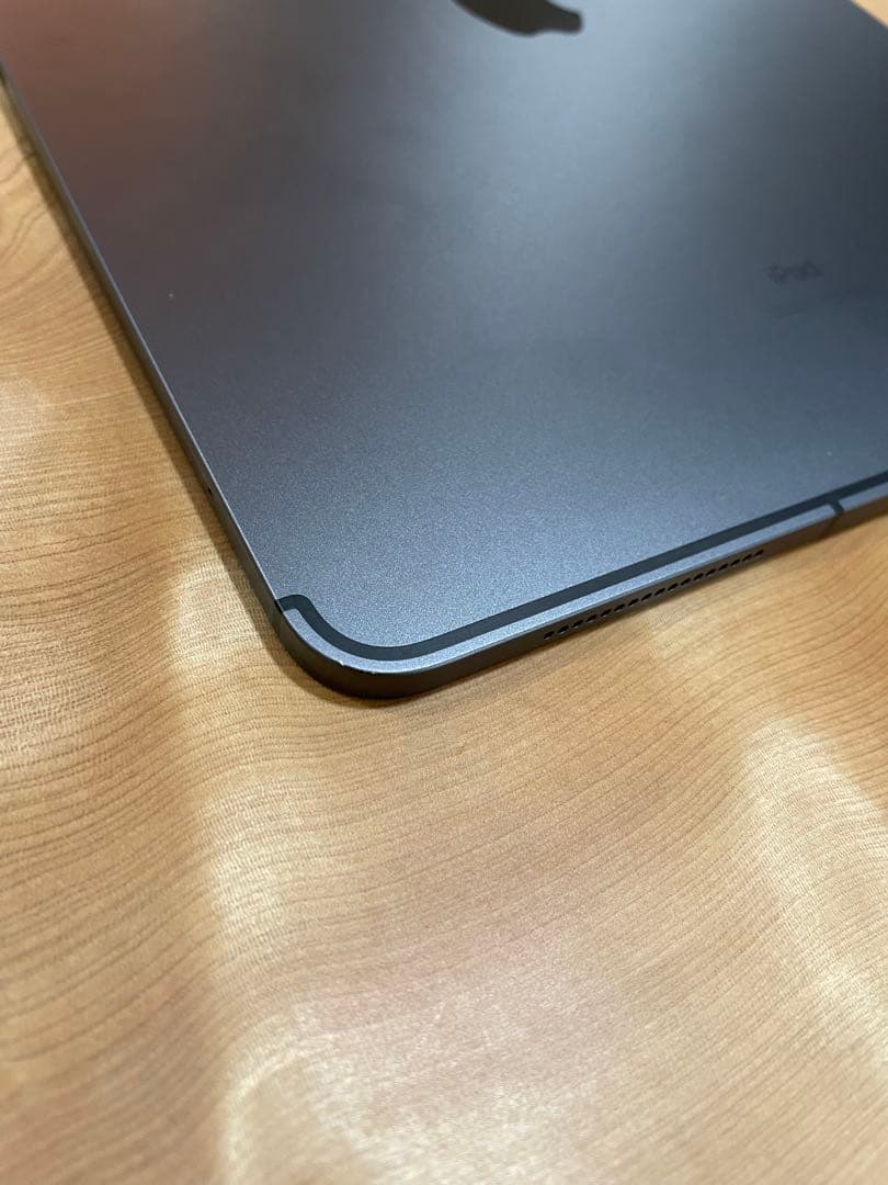 iPad Pro 12.9インチ(第4世代)セルラーモデル256GB 刻印有り