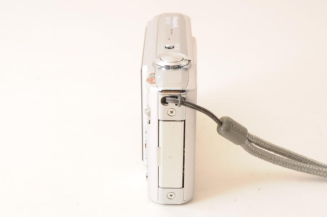 【美品】Panasonic LUMIX DMC-FX37 動作確認済 @4542