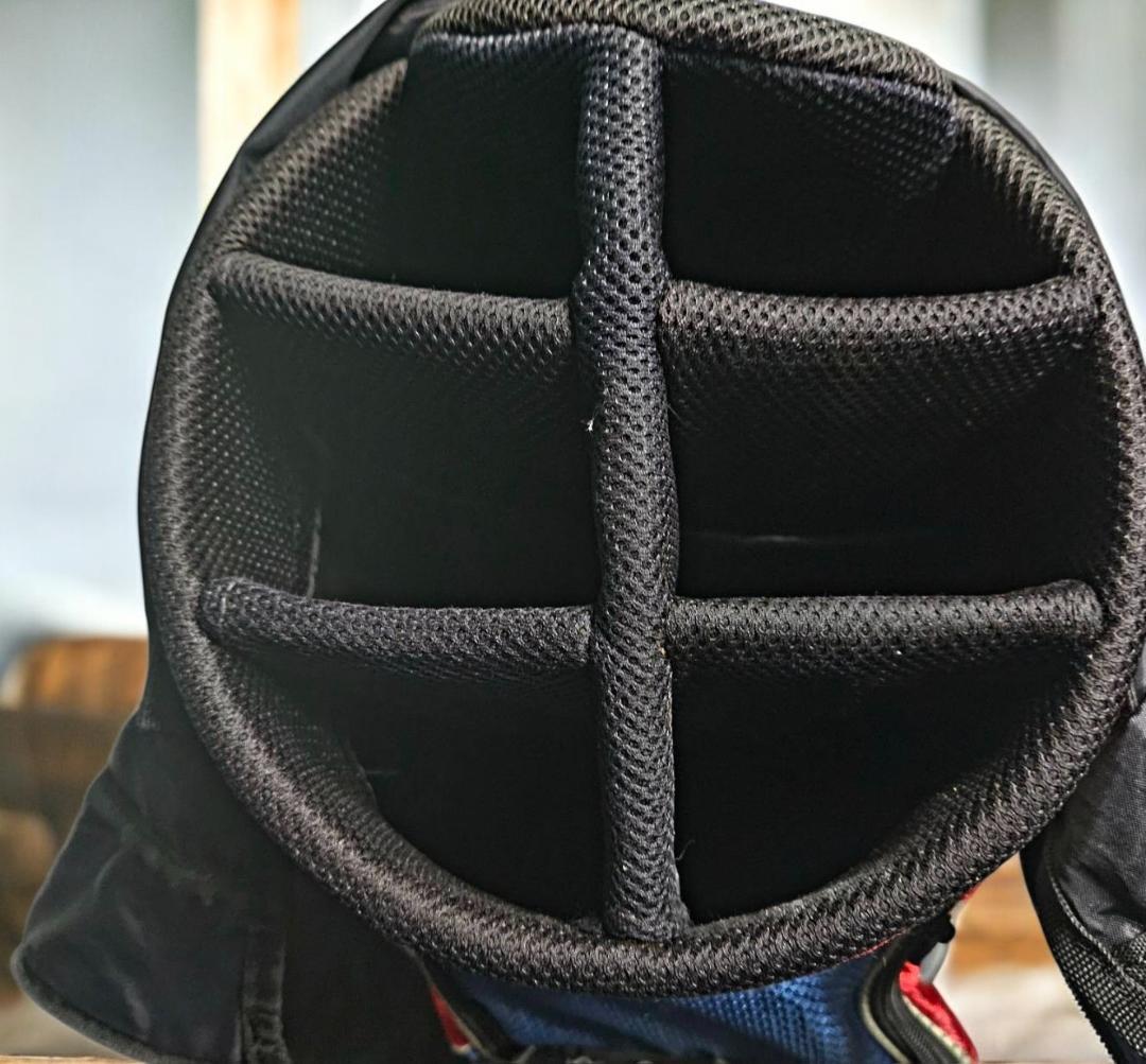 送料無料/美品　onoff ゴルフバッグ・キャディバッグ ブラック